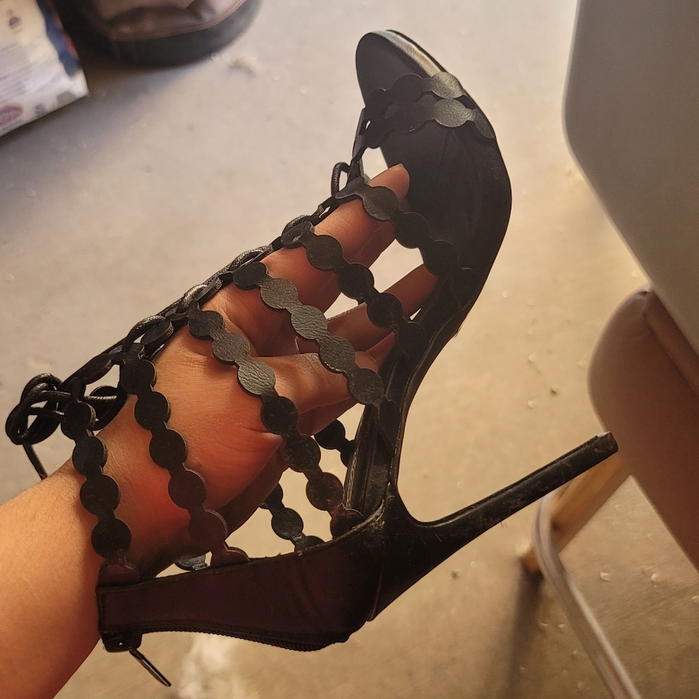 Tacones - Picture 4 of 4